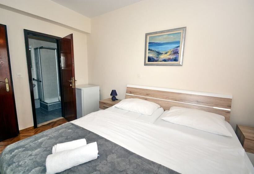 Bed and Breakfast Restaurant Pension Dioklecijan