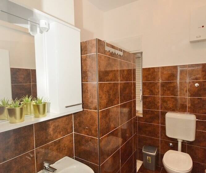 Bed and Breakfast Restaurant Pension Dioklecijan