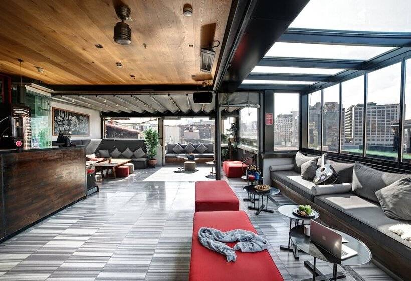 ベッドアンドブレックファースト Wabi Hostels