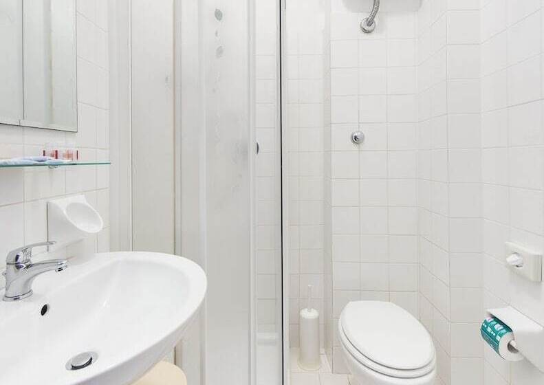 De La Ville Depandance Di Hotel Augustus