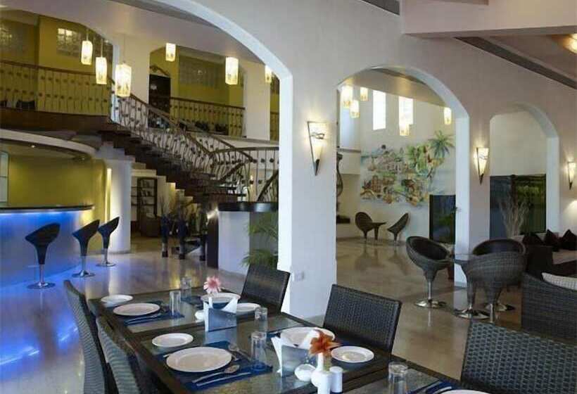 Отель 10 Calangute