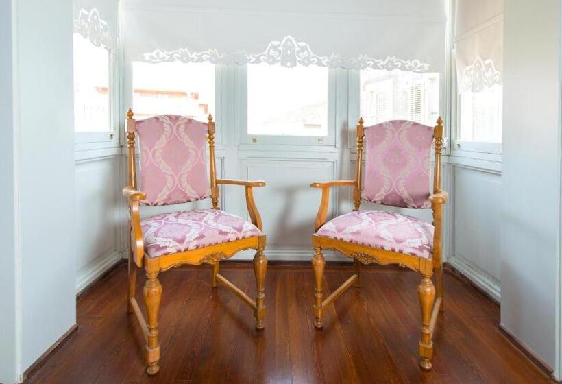 Alacati Kostem Hotel   Special Category