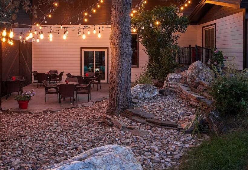 בית מלון כפרי Bavarian Inn, Black Hills