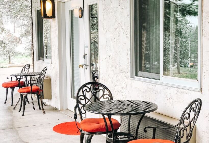 בית מלון כפרי Bavarian Inn, Black Hills