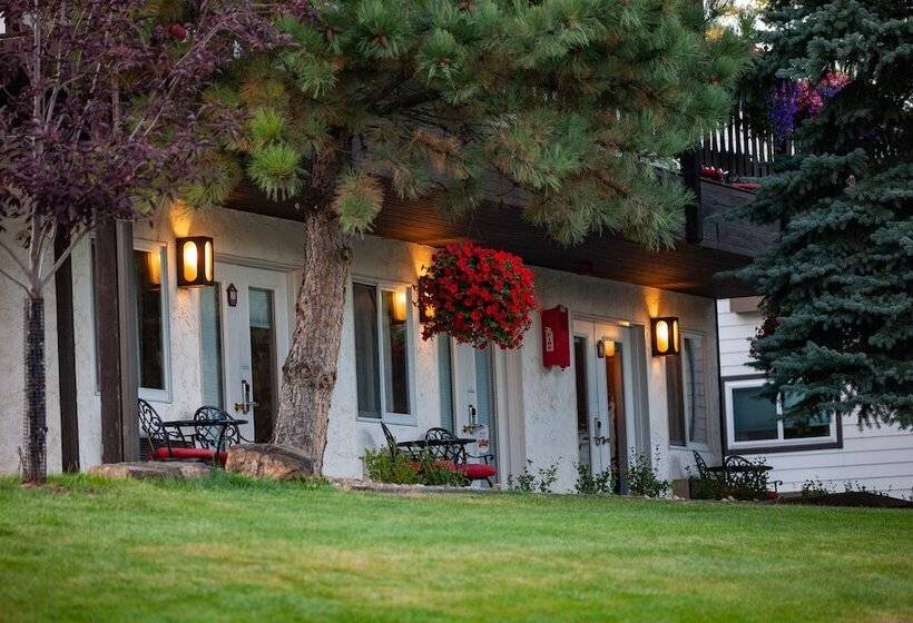 בית מלון כפרי Bavarian Inn, Black Hills