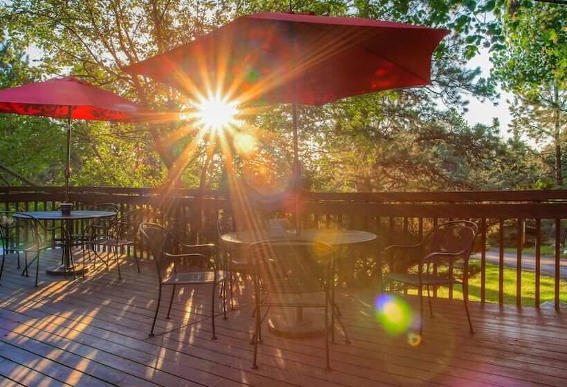 בית מלון כפרי Bavarian Inn, Black Hills