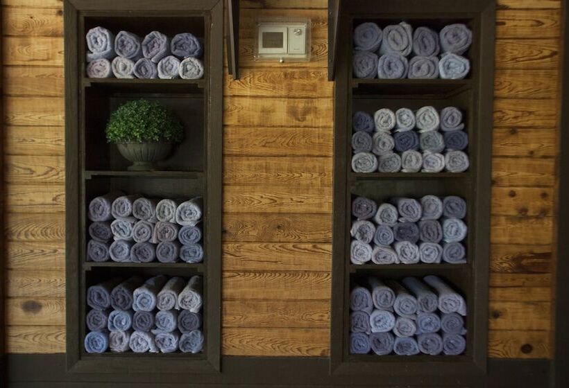 בית מלון כפרי Bavarian Inn, Black Hills