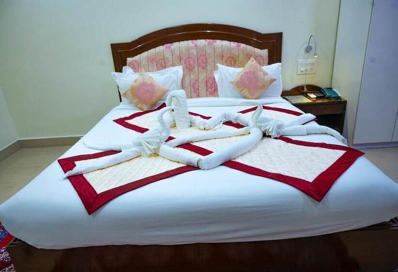 בית מלון כפרי Bodhgaya Regency