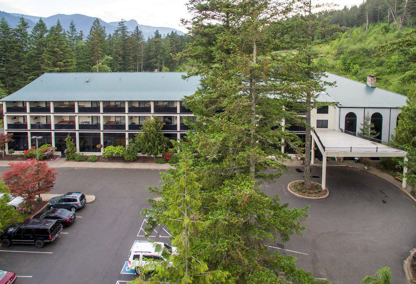 Отель Bonneville Hot Springs Resort