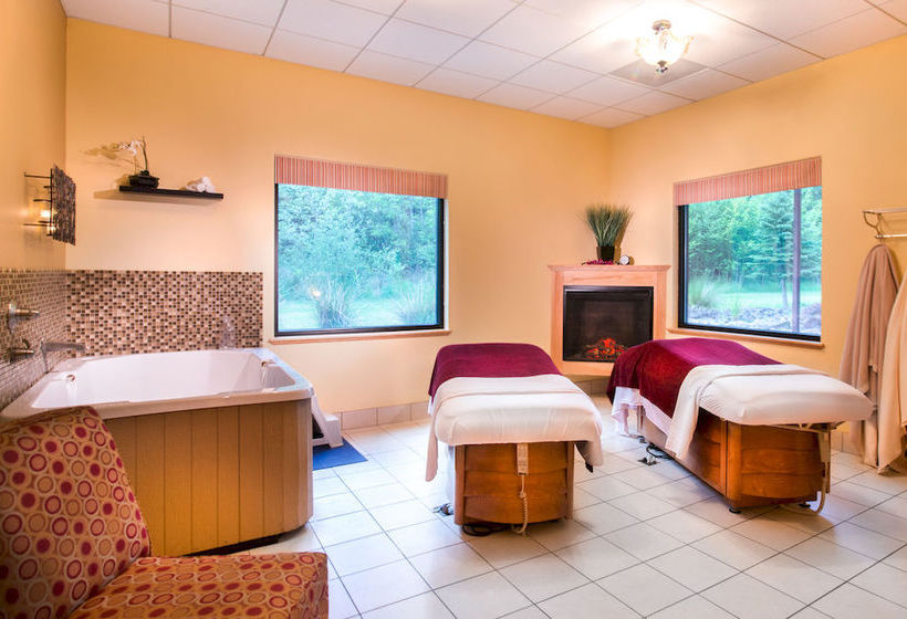 Отель Bonneville Hot Springs Resort