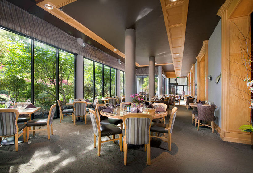 Отель Bonneville Hot Springs Resort