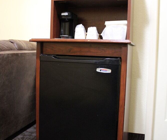ホテル Candlelight Inn & Suites Hwy 69 Near Mcalester