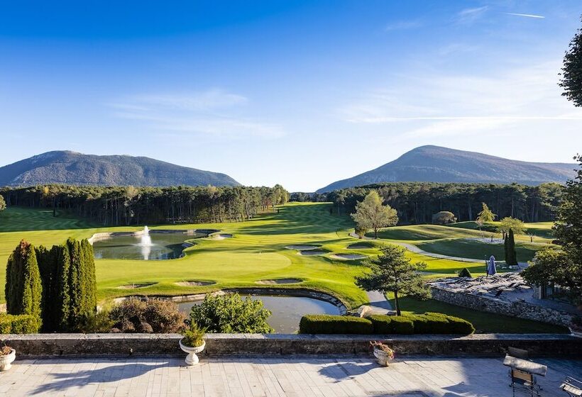 Отель Château Et Golf De Taulane