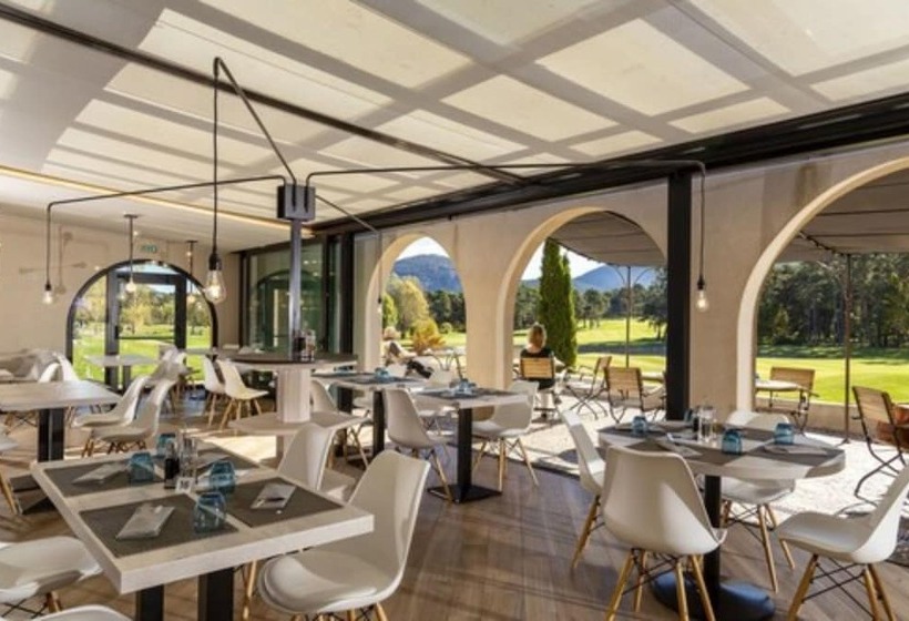 Отель Château Et Golf De Taulane