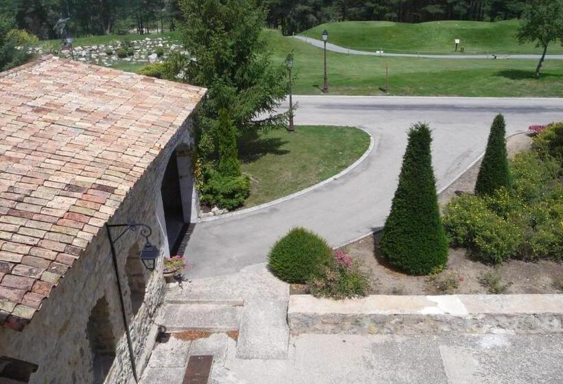 Отель Château Et Golf De Taulane