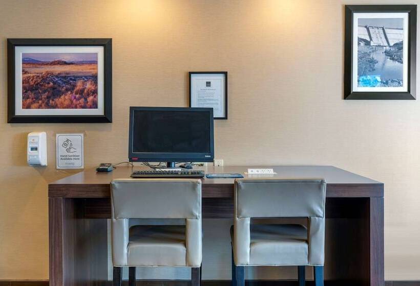 فندق Comfort Suites Redding  Shasta Lake