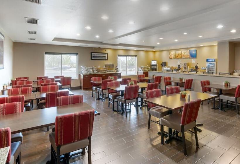فندق Comfort Suites Redding  Shasta Lake