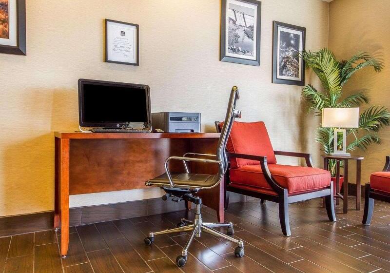 فندق Comfort Suites Redding  Shasta Lake