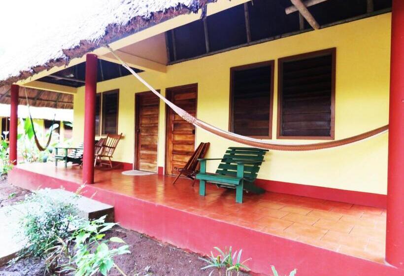 בית מלון כפרי Crystal Paradise Resort