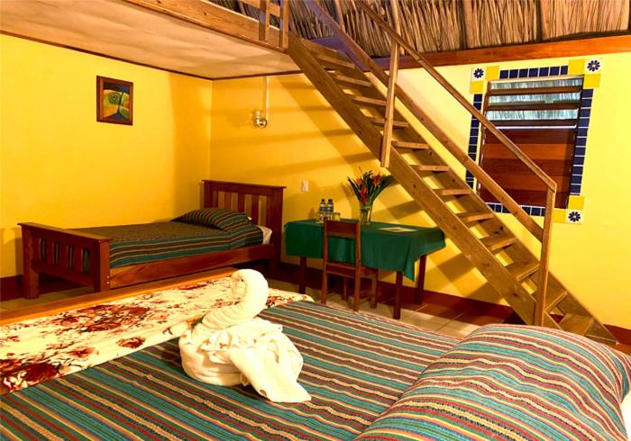 בית מלון כפרי Crystal Paradise Resort