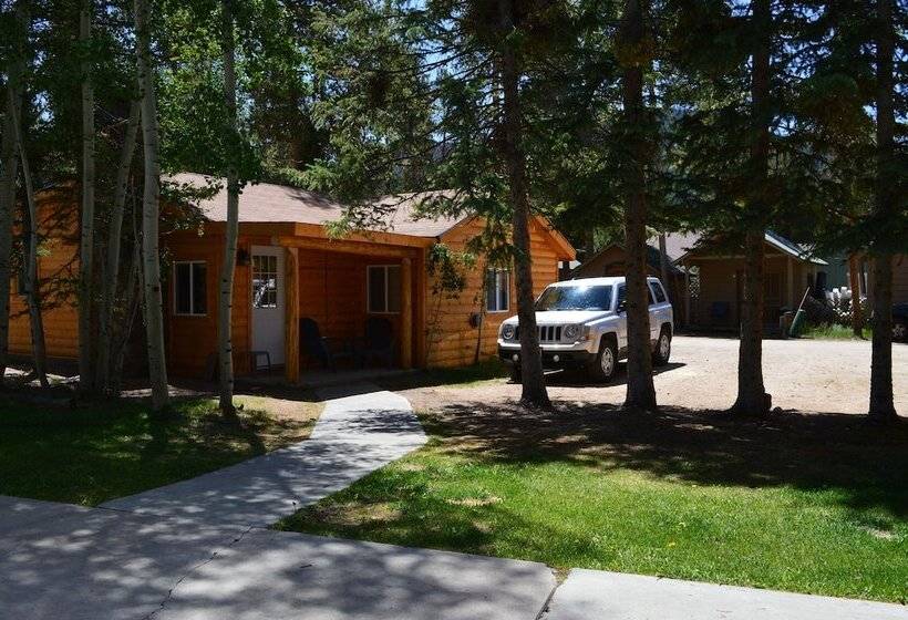 فندق Daven Haven Lodge & Cabins