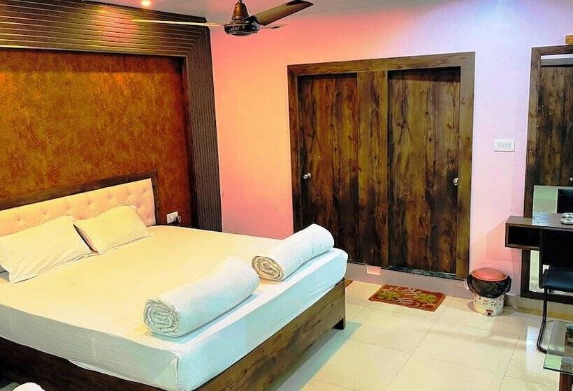 Hotel Delta International