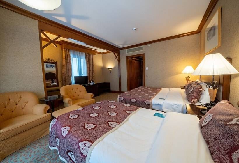 هتل Duja Chalet Ski Center