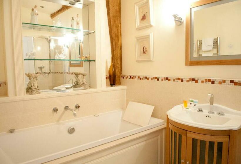 فندق Dunsley Hall