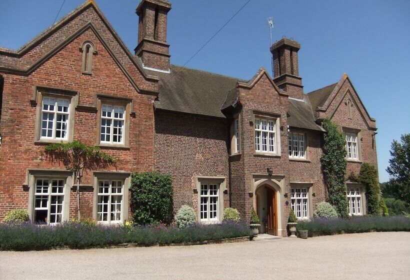 فندق Dunsley Hall