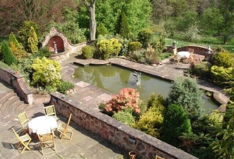 فندق Dunsley Hall