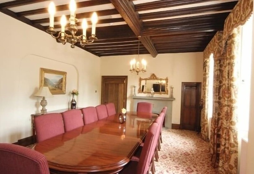 فندق Dunsley Hall