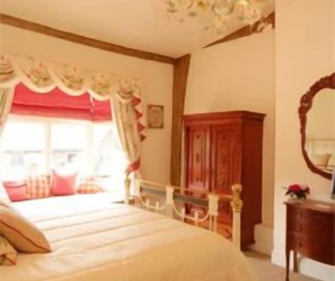 فندق Dunsley Hall