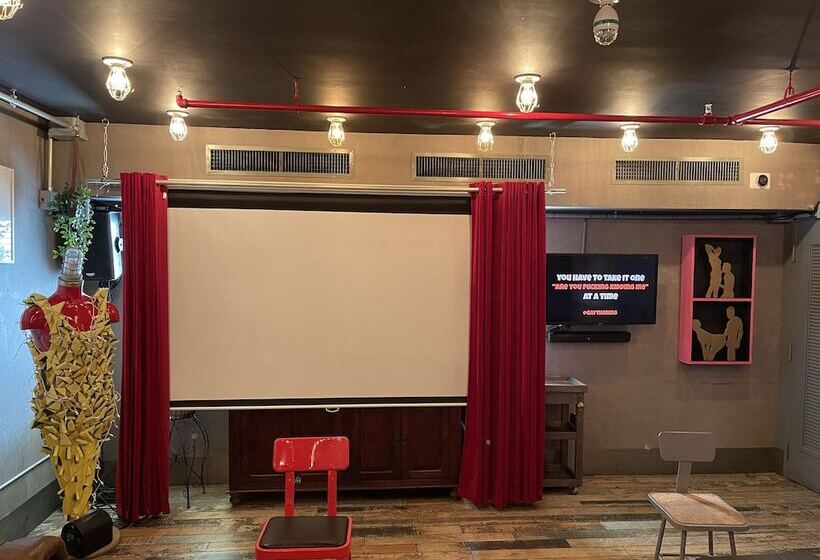 Gaythering   Gay Hotel   All Adults Welcome