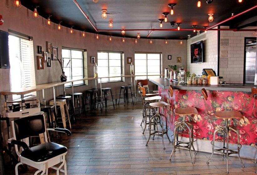 Gaythering   Gay Hotel   All Adults Welcome