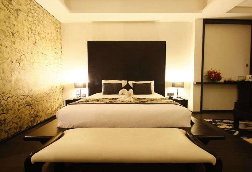 فندق Grand Estancia