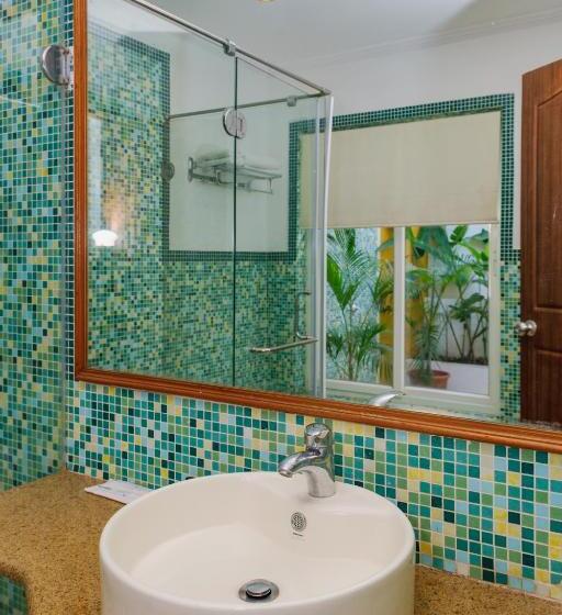 Granpa S Inn Hotel Bougainvillea