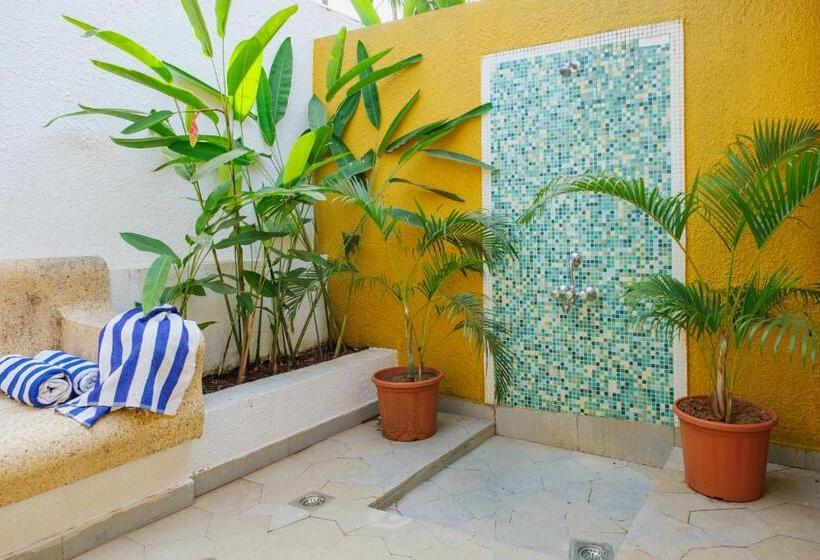 Granpa S Inn Hotel Bougainvillea