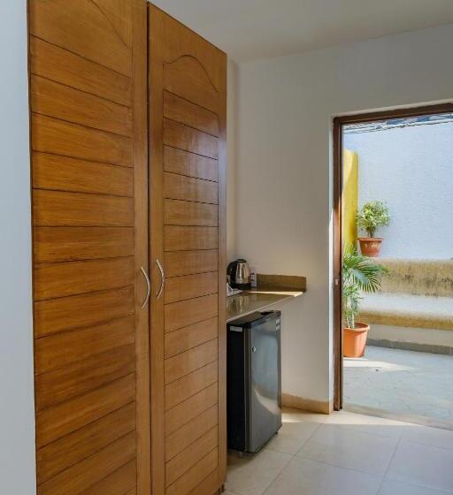 Granpa S Inn Hotel Bougainvillea