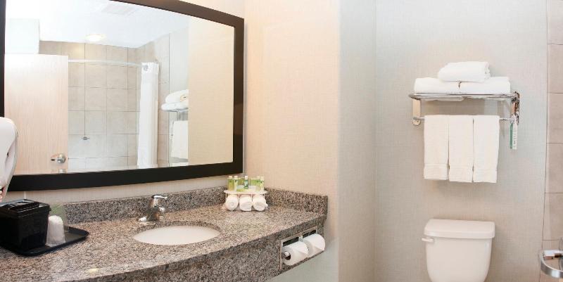 בית מלון כפרי Holiday Inn Express Fort St John, An Ihg