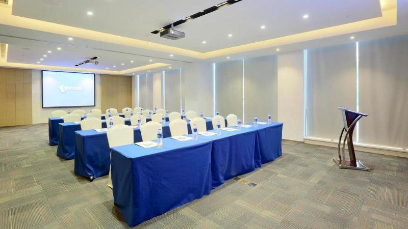 Otel Holiday Inn Express Shanghai Gongkang, An Ihg