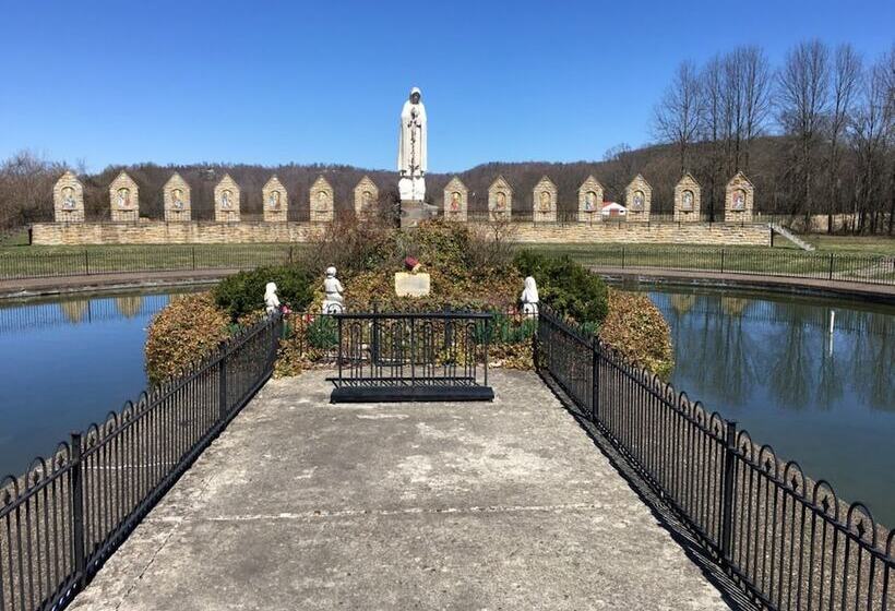 هتل Holiday Inn Express & Suites Ironton, An Ihg