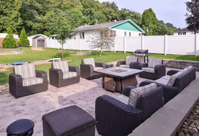 هتل Holiday Inn Express & Suites Ironton, An Ihg