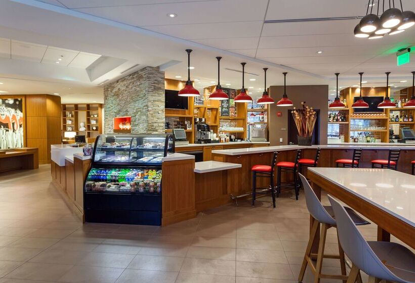 ホテル Hyatt Place Bloomington Indiana