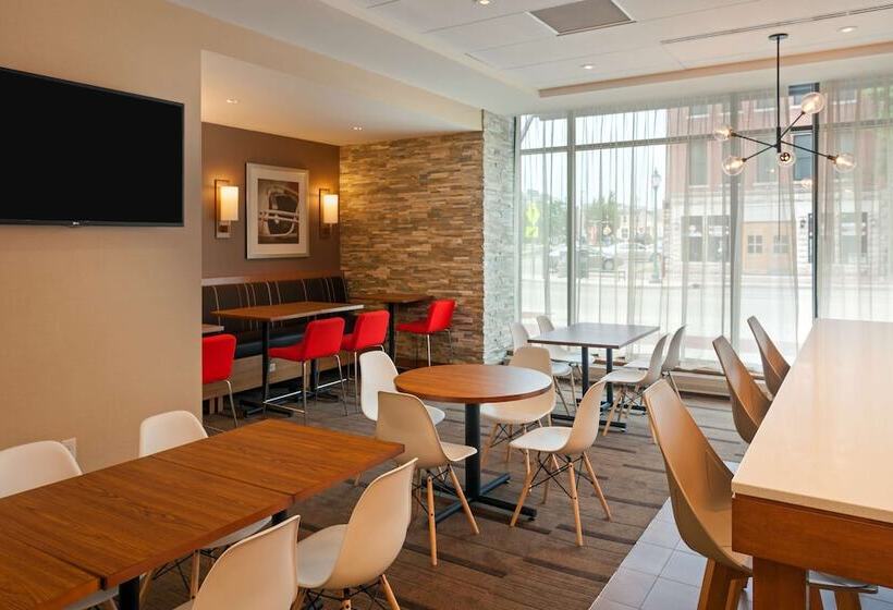ホテル Hyatt Place Bloomington Indiana
