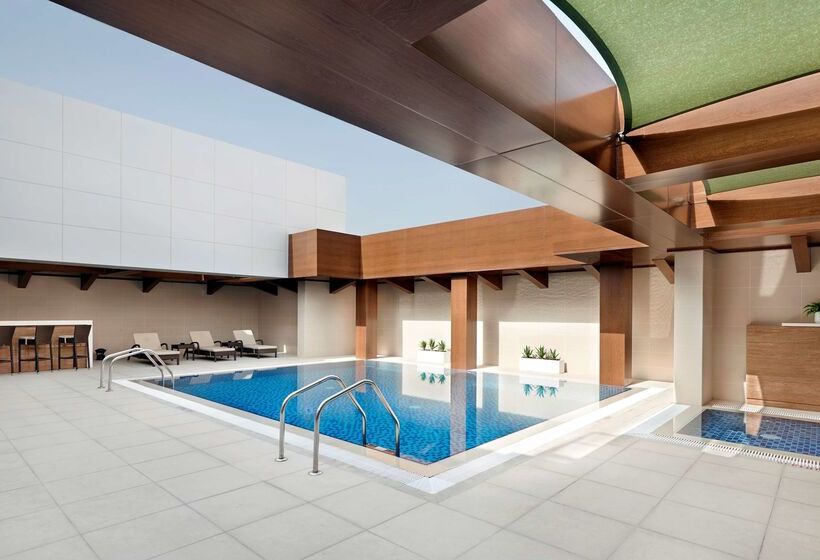 Отель Hyatt Place Dubai Baniyas Square