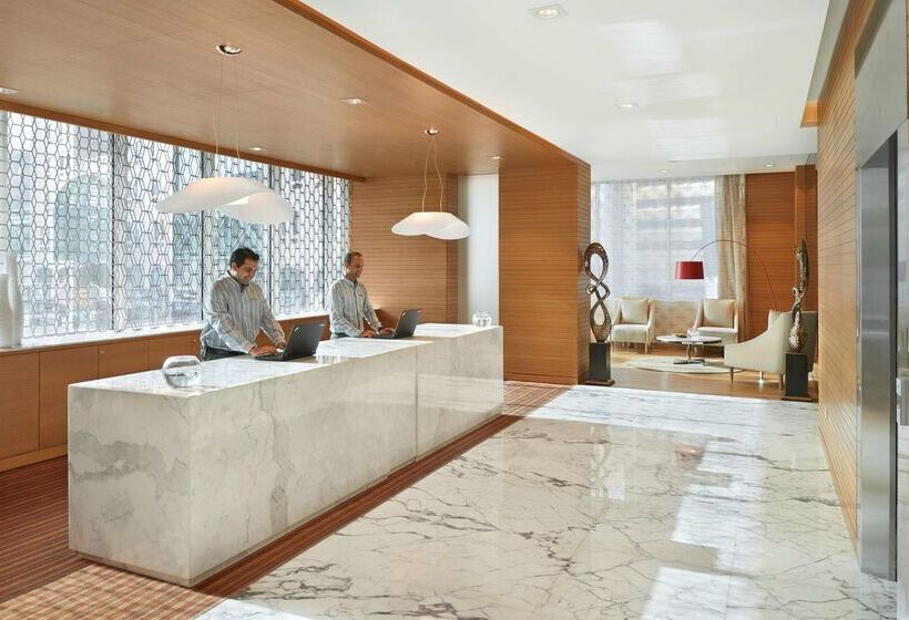 Отель Hyatt Place Dubai Baniyas Square