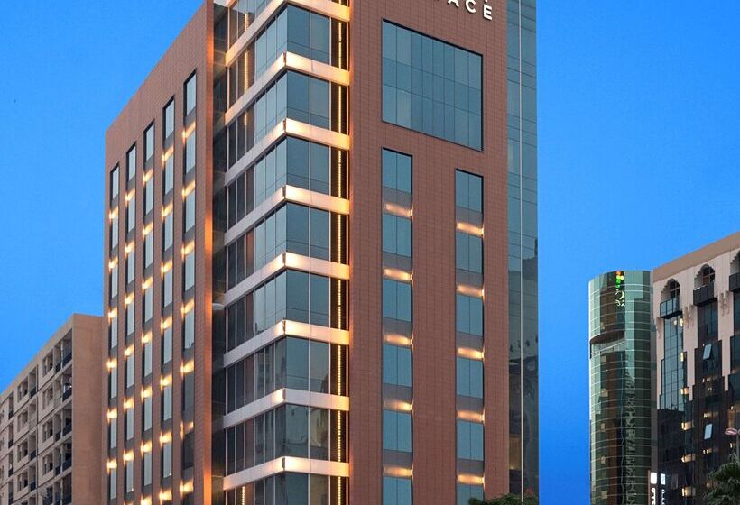 Отель Hyatt Place Dubai Baniyas Square