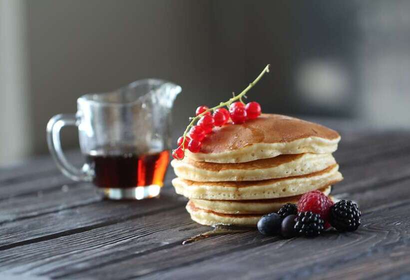 Отель Hyatt Place Dubai Baniyas Square