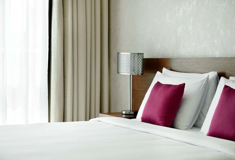 Отель Hyatt Place Dubai Baniyas Square