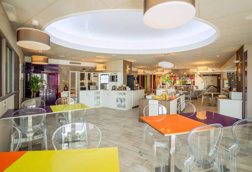 Отель Ibis Styles Les Sables Olonne